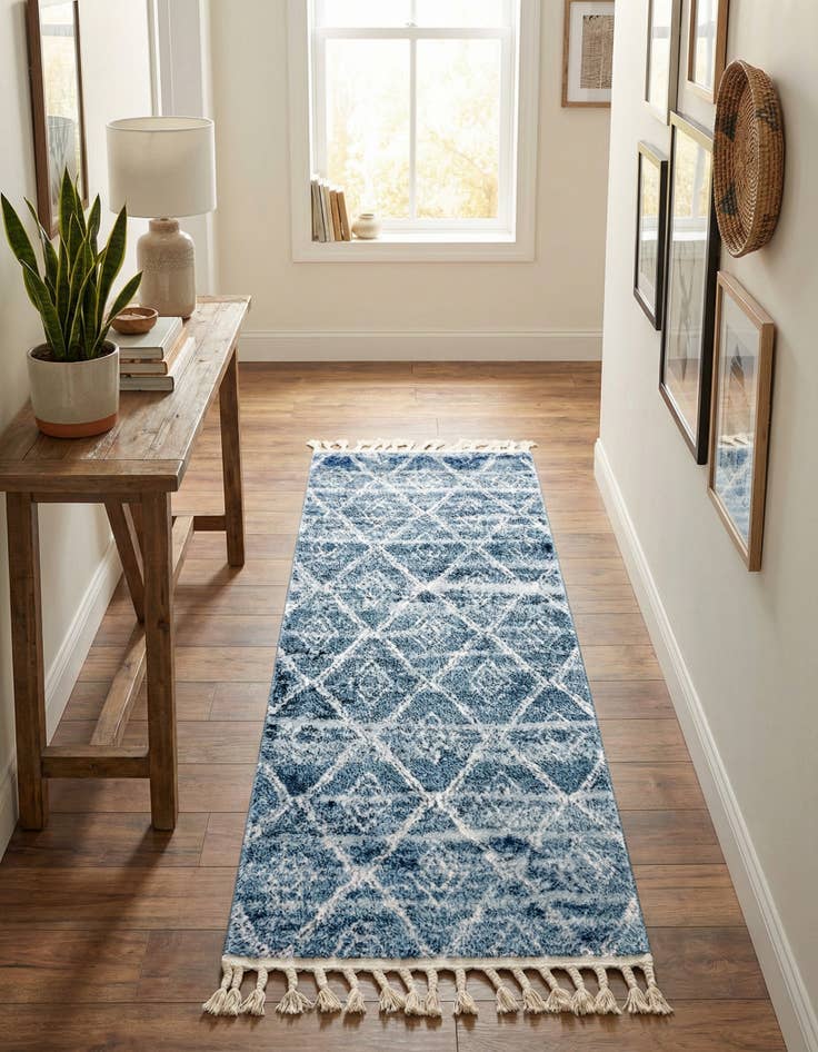 Detail image of 2' 4 x 6' Artemis Runner Rug