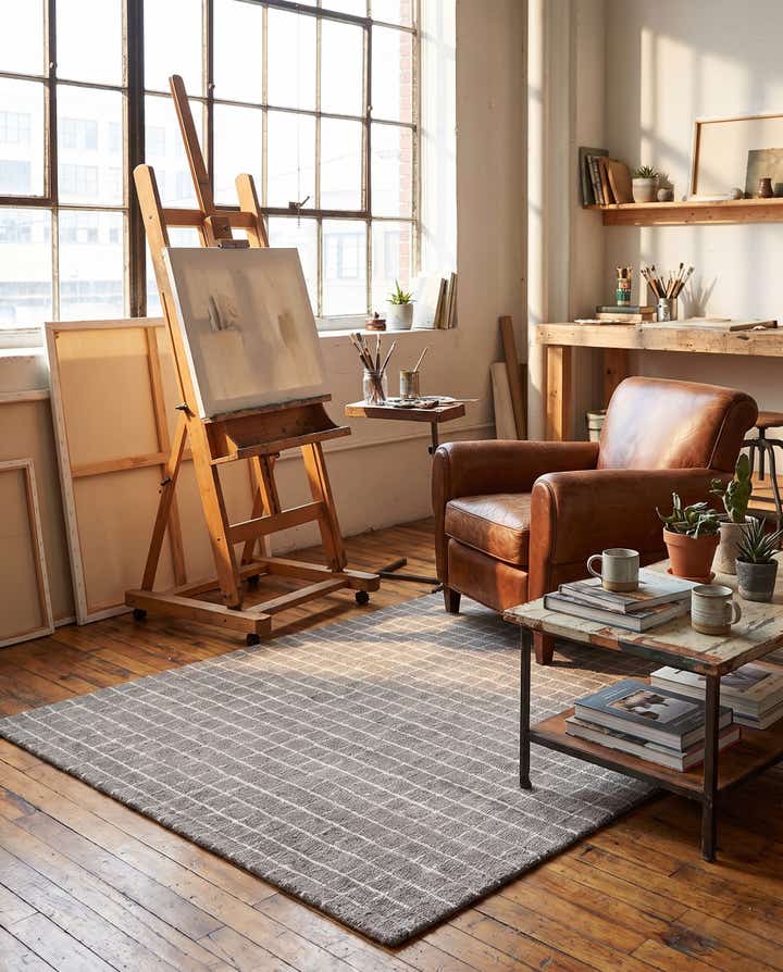 4' 1 x 6' 1 Heritage Line Wool Rug
