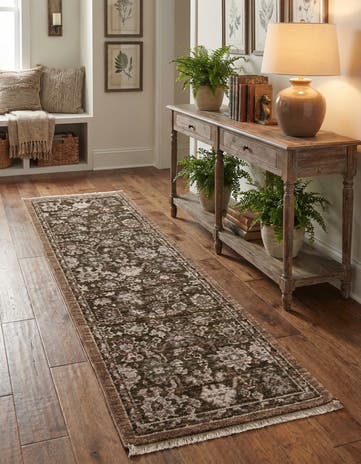 Green Grand Tradition Runner Rug
