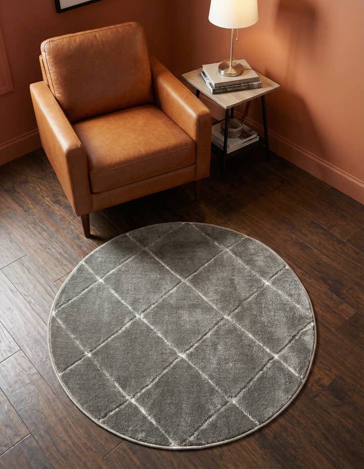 Detail image of 3' x 3' Vogue Geo Round Rug
