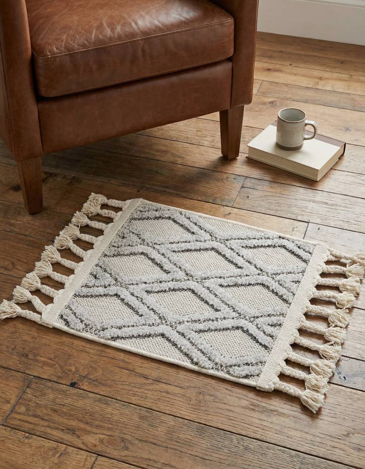 Detail image of 1' 4 x 1' 4 Arlo Sample Rug