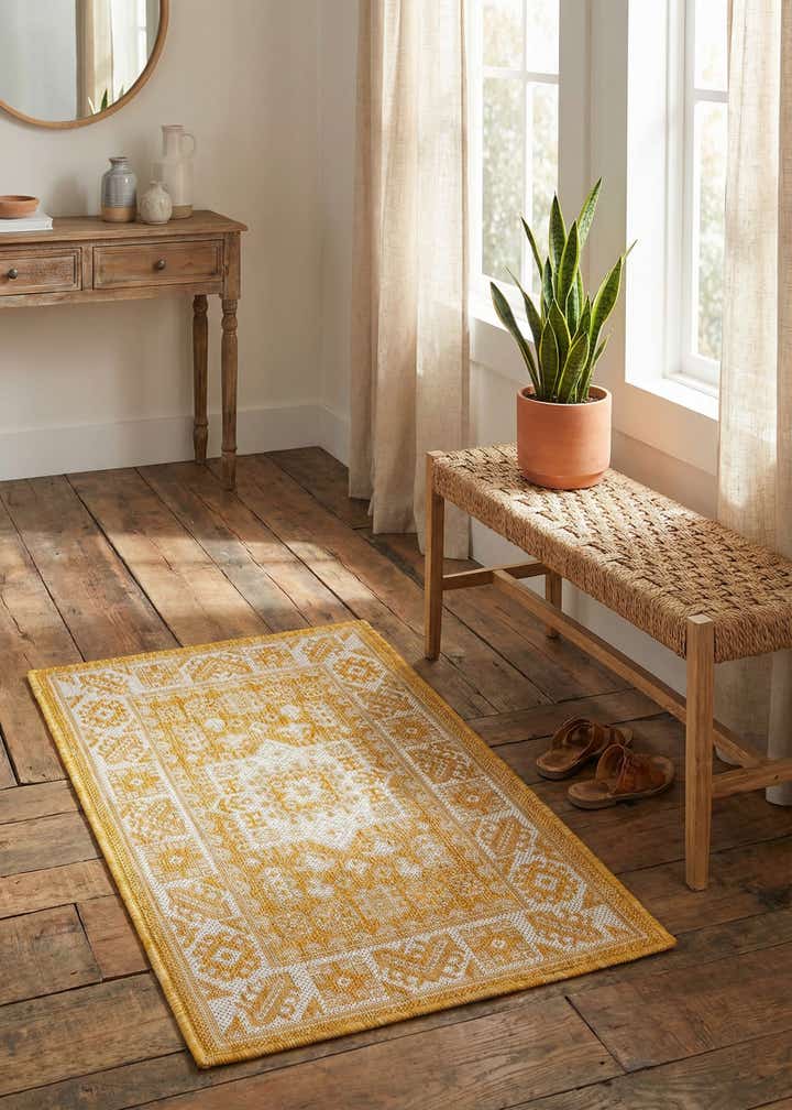 2' x 3' Easy-Clean Aztec Indoor / Outdoor Rug