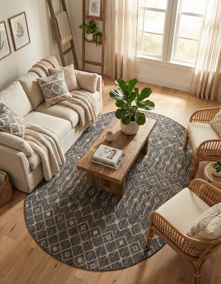 Detail image of 5' 3 x 8' Washable Lattice Indoor / Outdoor Oval Rug