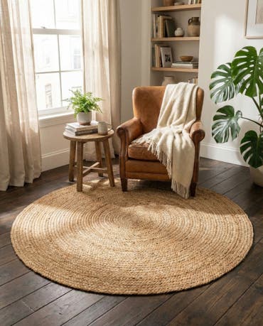  5' 1 x 5' 1  Hand Braided Jute Round Rug