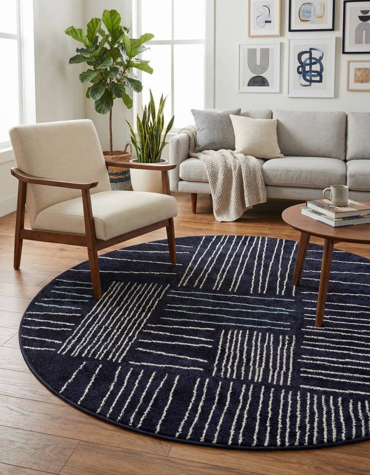 Detail image of 5' 3 x 5' 3 Hanahan Round Rug