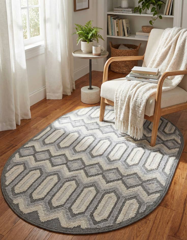 Detail image of 4' x 6' Arlo Oval Rug