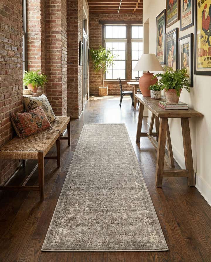 2' 7 x 13' Oregon Runner Rug