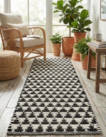 2' 2 x 6' 1 Hand Woven Chindi Jute Runner Rug