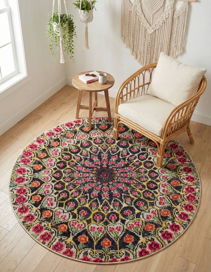 Detail image of 4' x 4'  Washable Arte Round Rug