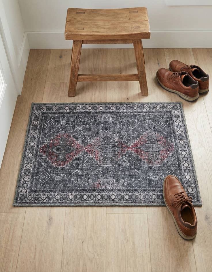 Detail image of 2' x 3' 1 Timeless Rug