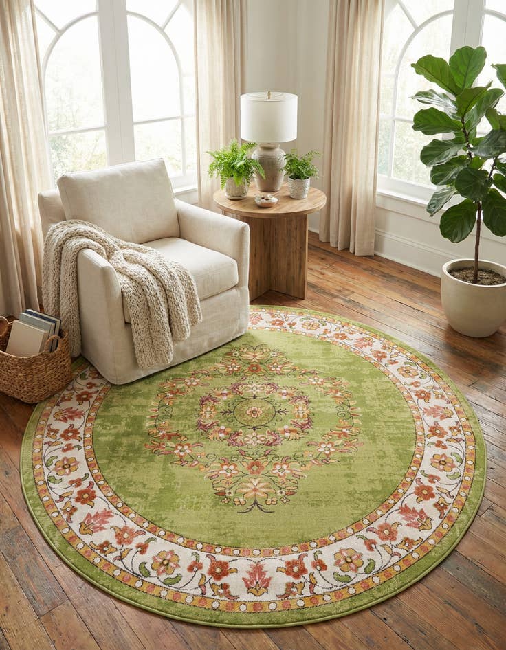 Detail image of 7' 10 x 7' 10 Lucerne Round Rug