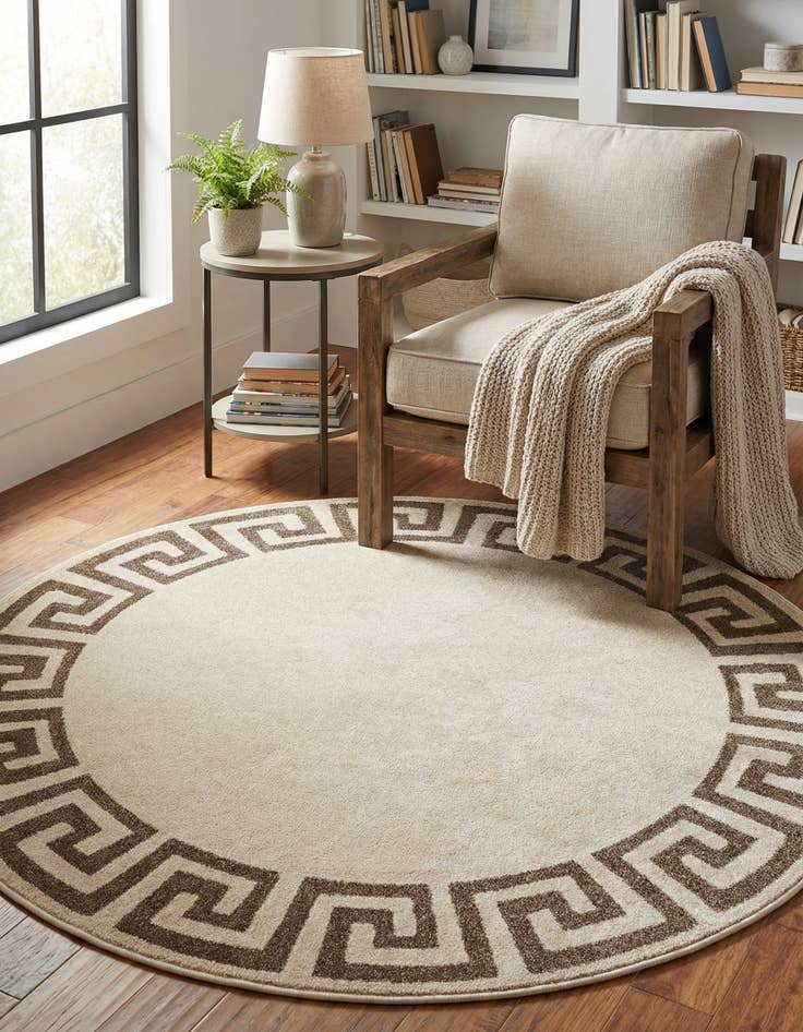 Detail image of 6' x 6' Greek Key Round Rug