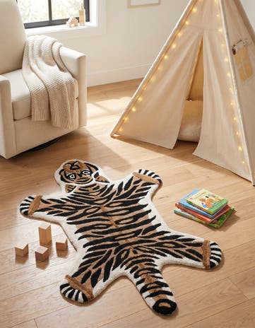 2' x 3' 1 Playtime Kids Wool Freeform Rug