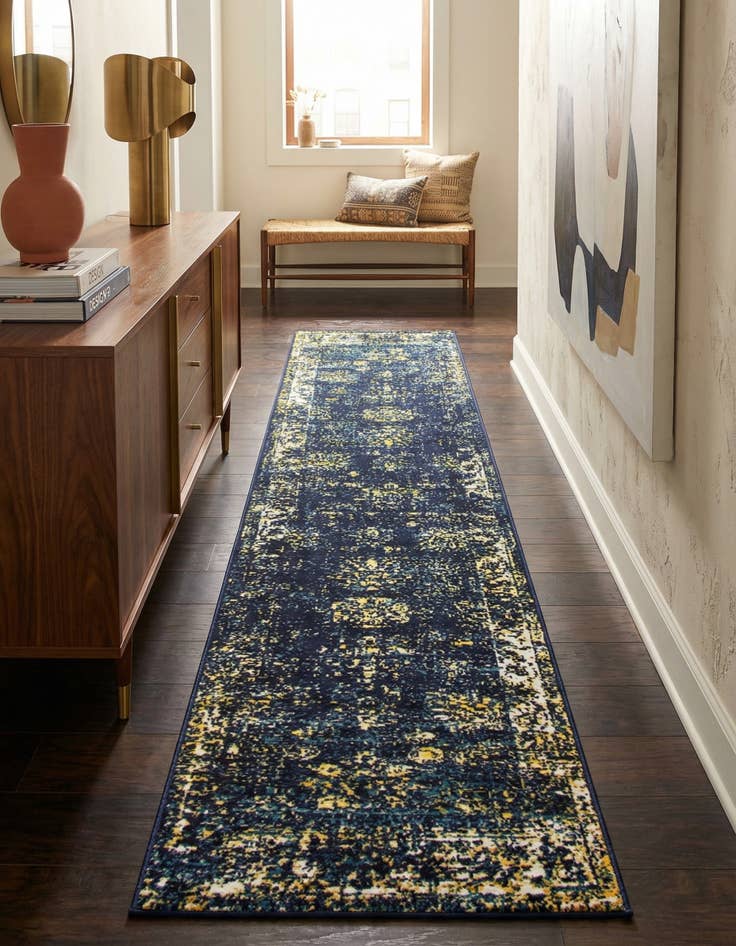 Detail image of 2' x 9' 10 Monaco Runner Rug