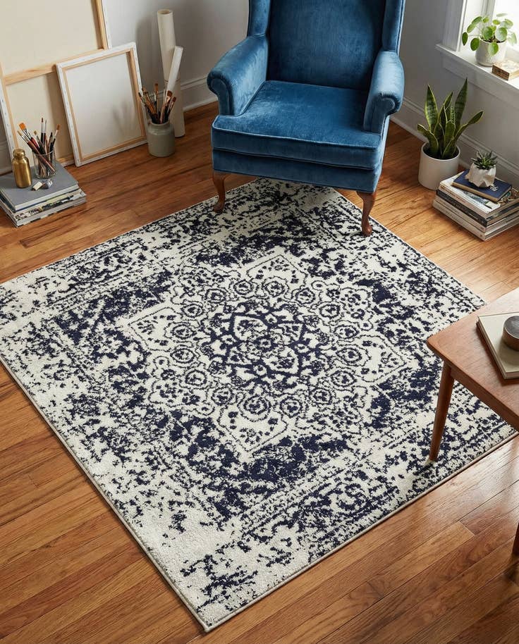 Detail image of 4' x 4' Arlington Square Rug