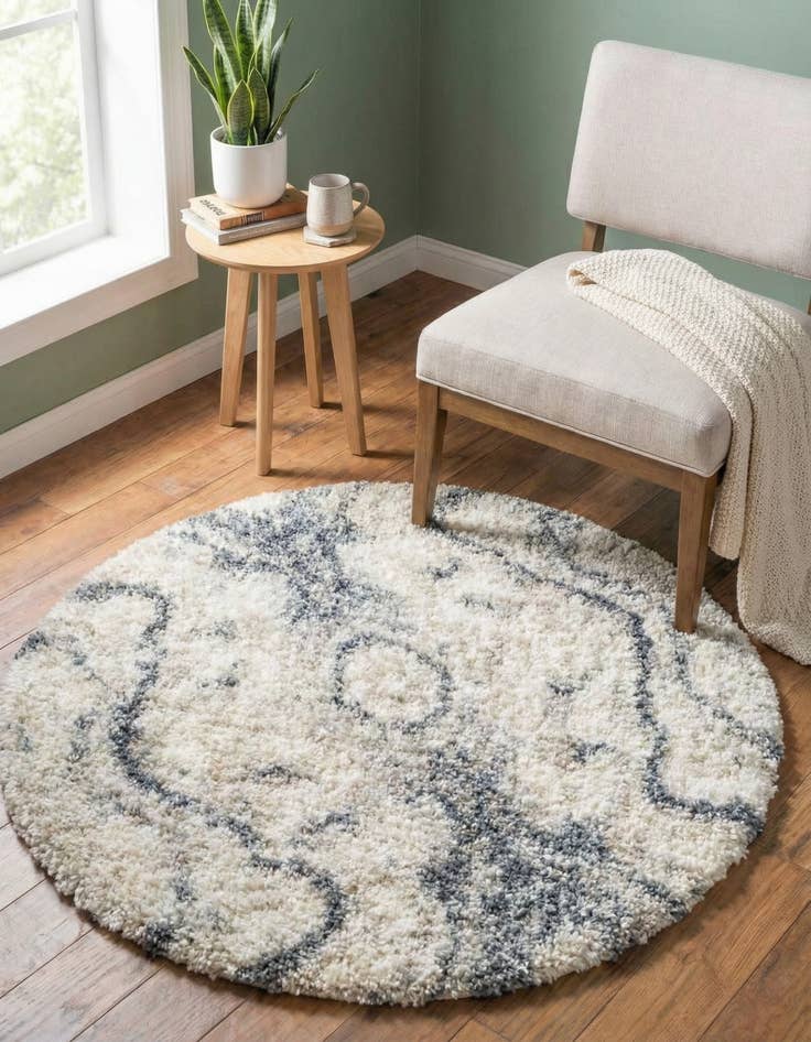 Detail image of 3' 3 x 3' 3 Athena Shag Round Rug