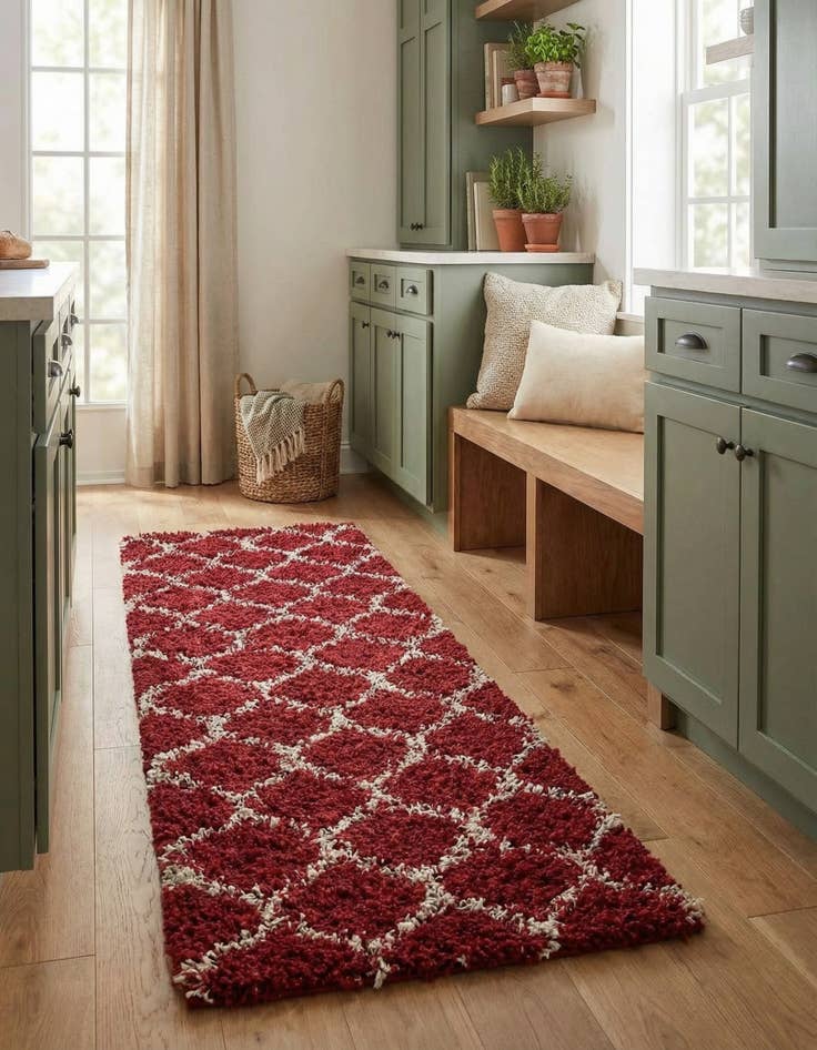 Detail image of 2' x 6' Lattice Shag Runner Rug