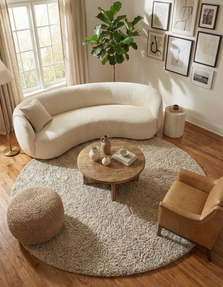 Detail image of 7' 10 x 7' 10 Haka Deluxe Shag Round Rug