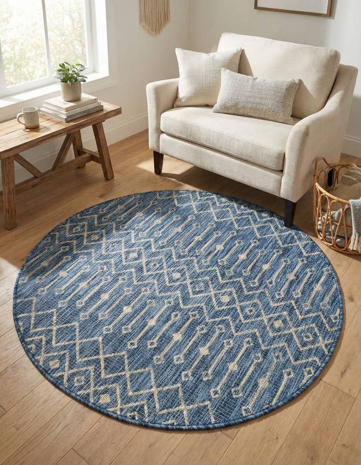 Detail image of 4' x 4' Washable Lattice Indoor / Outdoor Round Rug