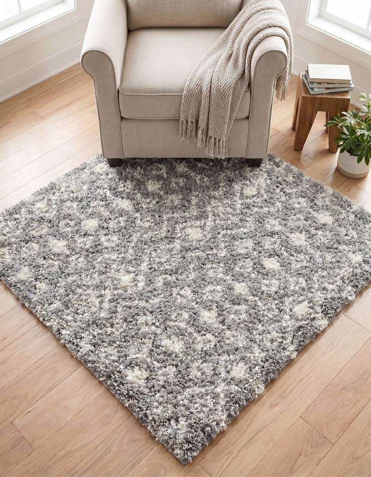 Detail image of 4' x 4' Moroccan Trellis Shag Square Rug