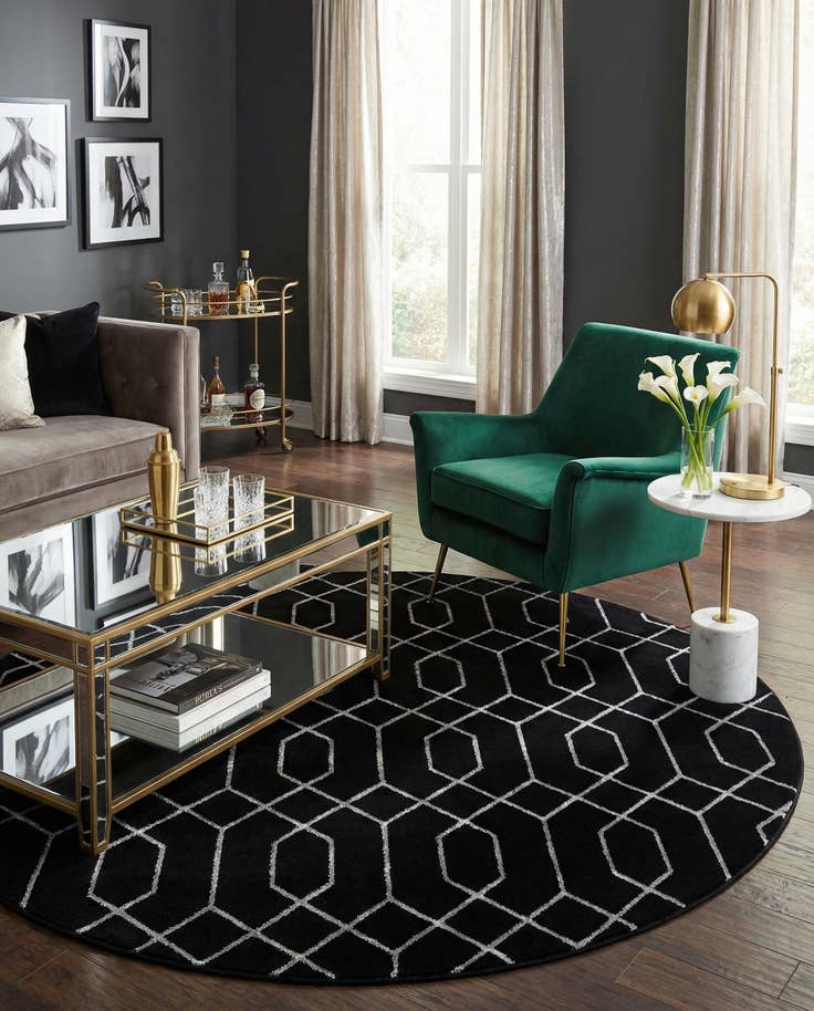 Detail image of 7' 10 x 7' 10 Marilyn Monroe™ Glam Trellis Round Rug