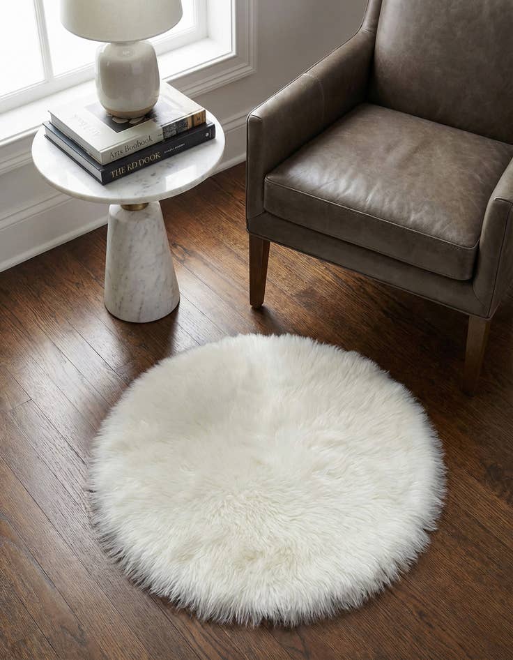 Detail image of 2' x 2' Sheepskin Round Rug