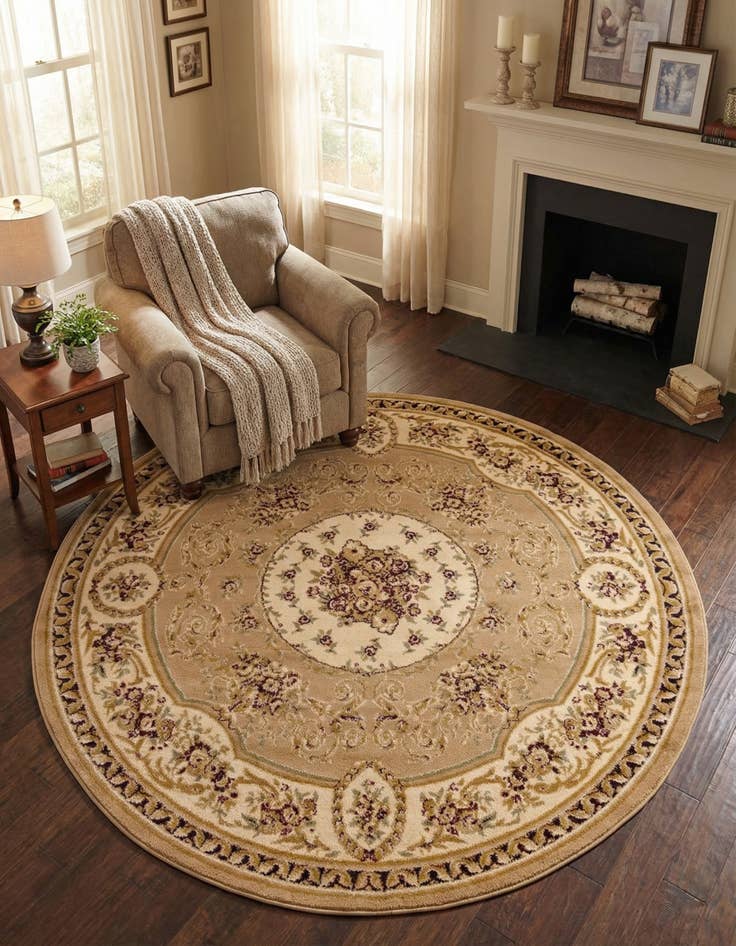 Detail image of 6' x 6' Chateau Round Rug