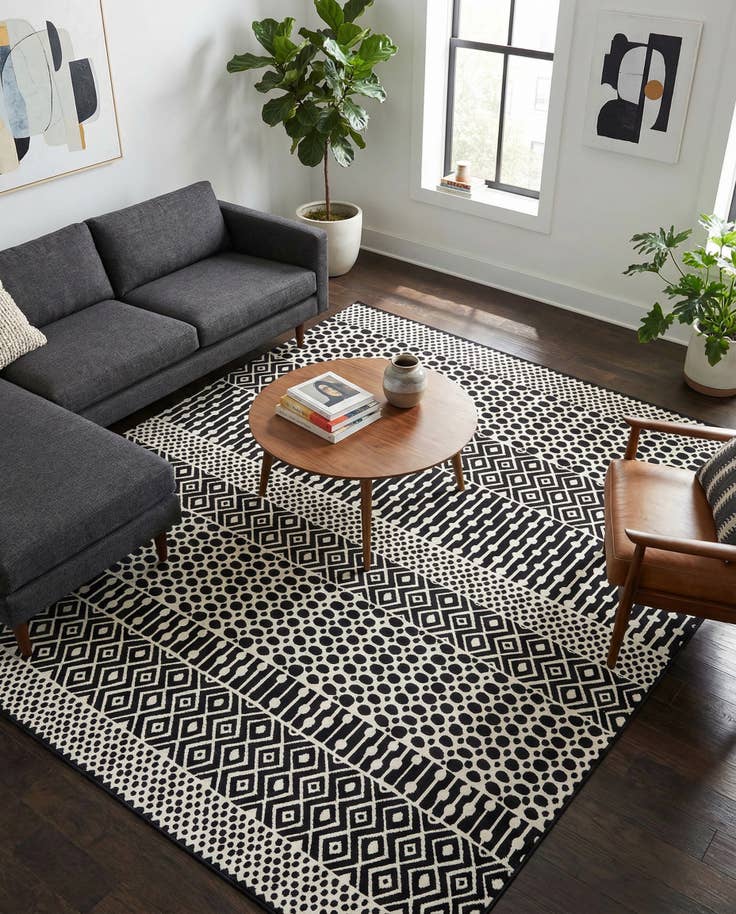 Detail image of 9' 10 x 9' 10 Milano Square Rug