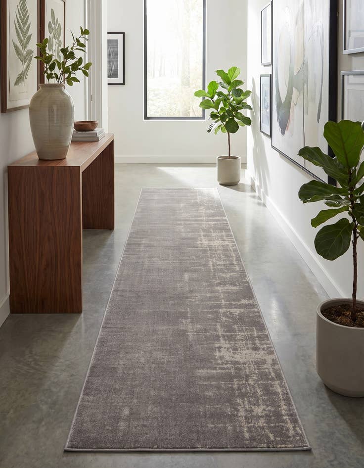 Detail image of 2' 7 x 10' Valencia Runner Rug