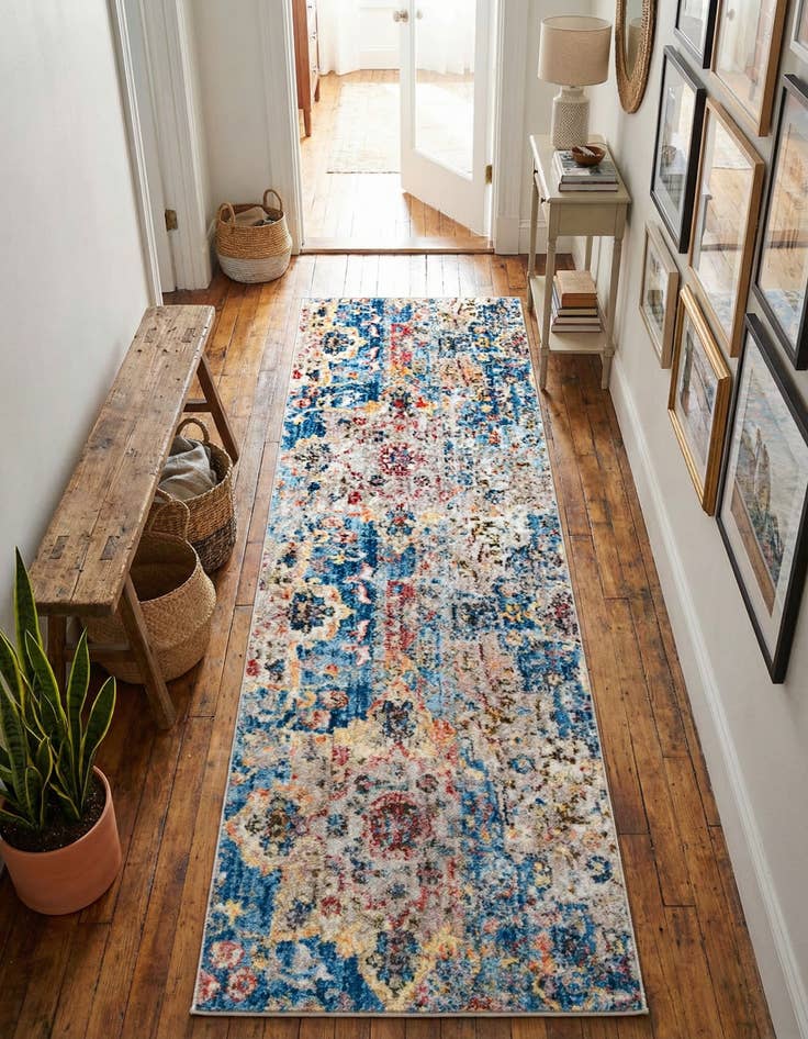 Detail image of 2' 2 x 6' Madrid Runner Rug