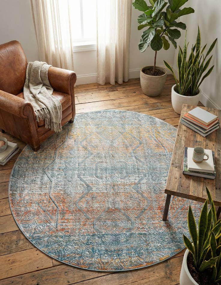 Detail image of 7' x 7' Newport Round Rug