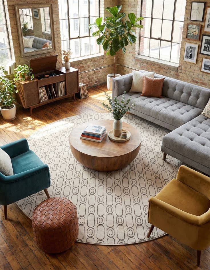 Detail image of 10' x 10' Vogue Geo Round Rug