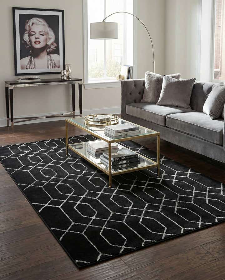 4' x 6' Marilyn Monroe™ Glam Trellis Rug