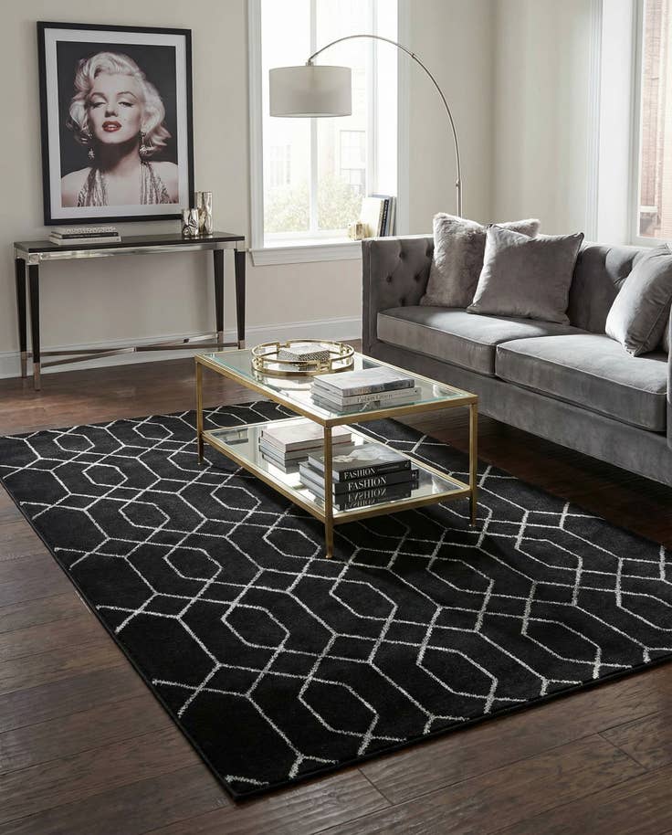 Detail image of 4' x 6' Marilyn Monroe™ Glam Trellis Rug