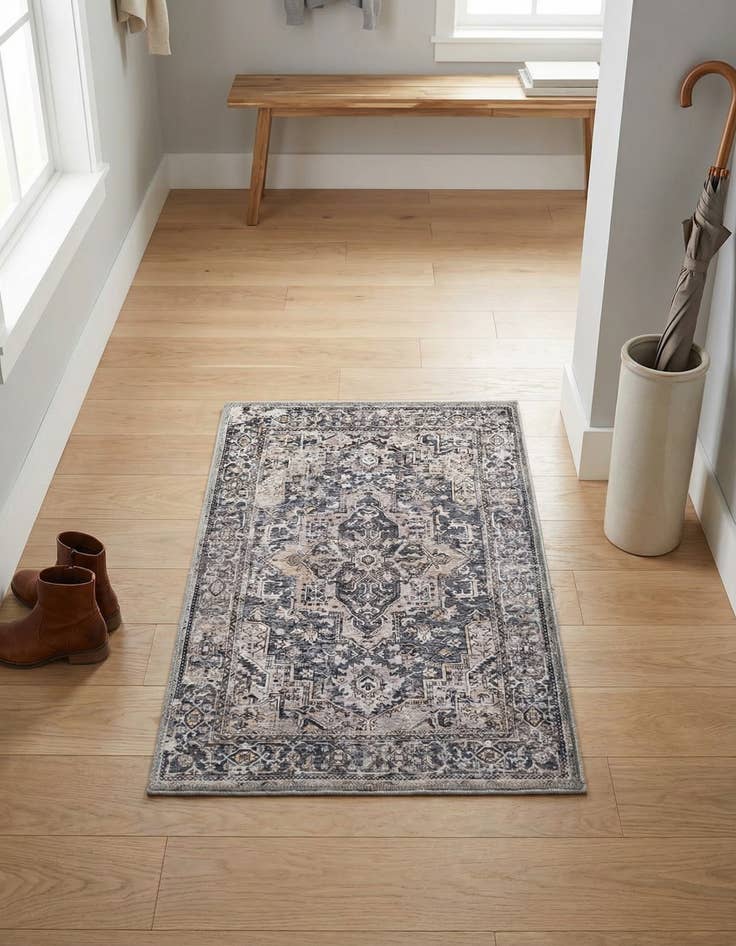 Detail image of 2' x 3' Yara Rug