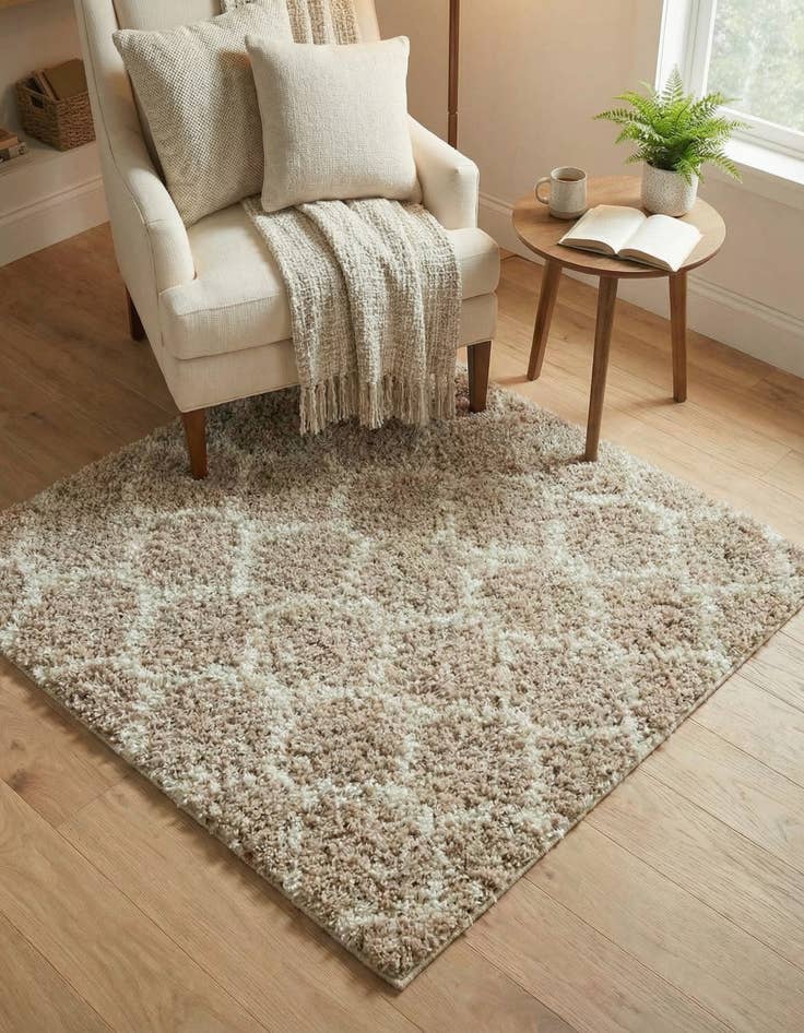 Detail image of 3' 3 x 3' 3 Trellis Shag Square Rug