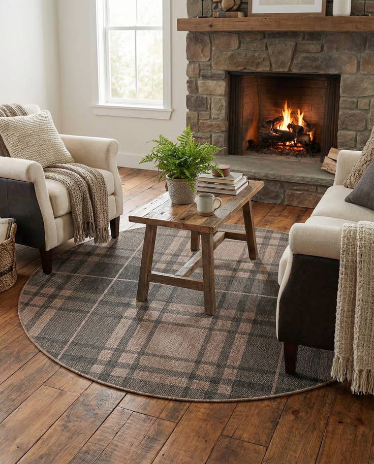 Detail image of 5' 3 x 5' 3 Easy-Clean Checkered Indoor / Outdoor Round Rug