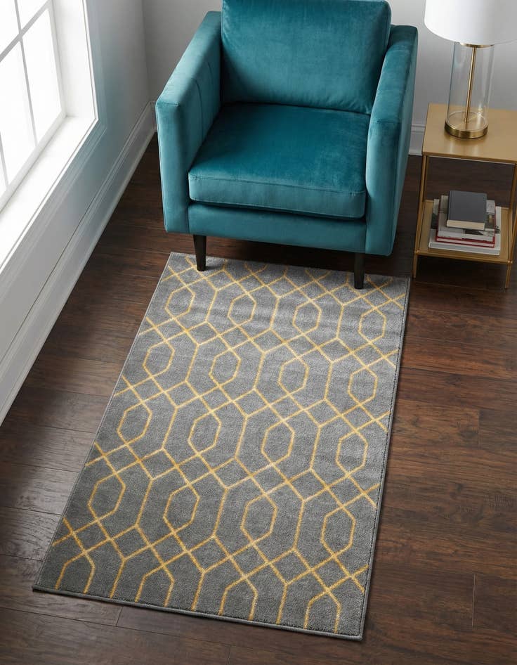 Detail image of 3' x 5' 3 Marilyn Monroe&trade; Glam Trellis Rug