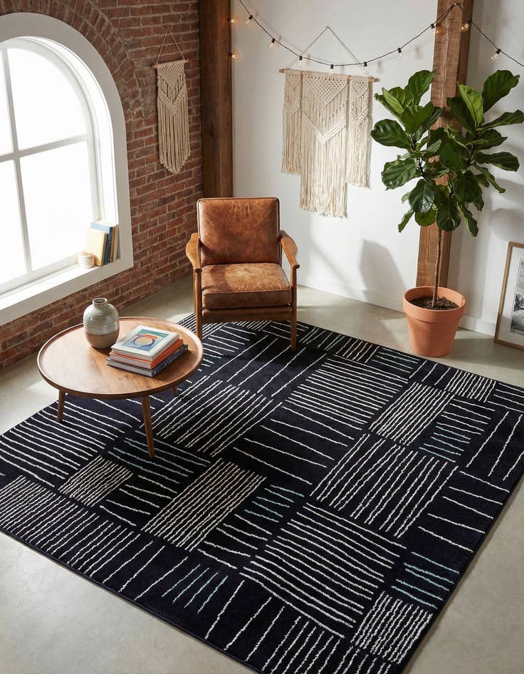 Detail image of 7' 10 x 7' 10 Hanahan Square Rug