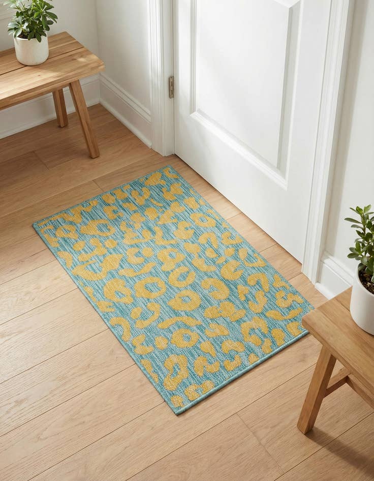 Detail image of 2' x 3'  Washable Safari Indoor / Outdoor Rug