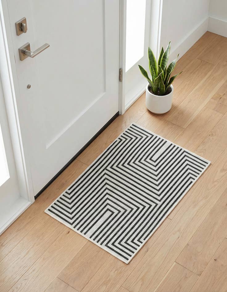Detail image of 2' x 3'  Washable Modern Indoor / Outdoor Rug