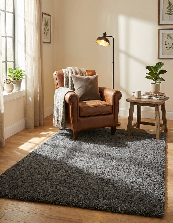 Detail image of 4' x 6' Soft Solid Shag Rug