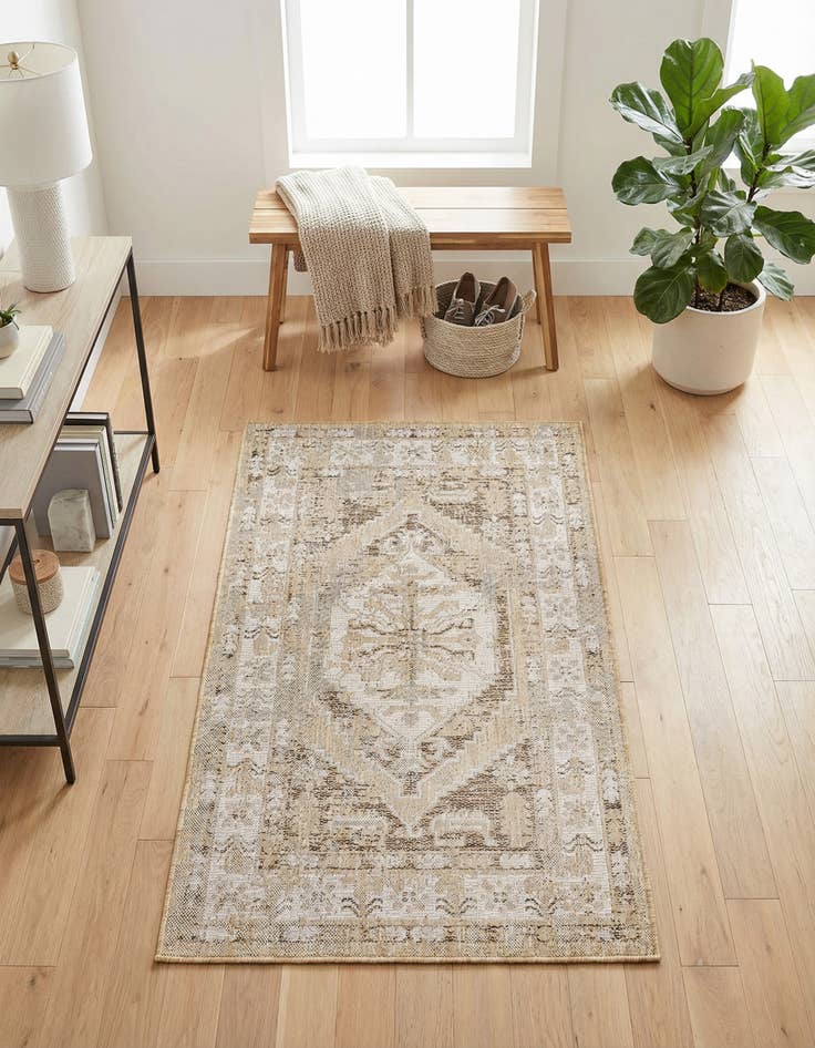 Detail image of 3' x 5' 3 Easy-Clean Traditional Indoor / Outdoor Rug