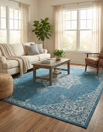 7' 10 x 10' Easy-Clean Traditional Indoor / Outdoor Rug