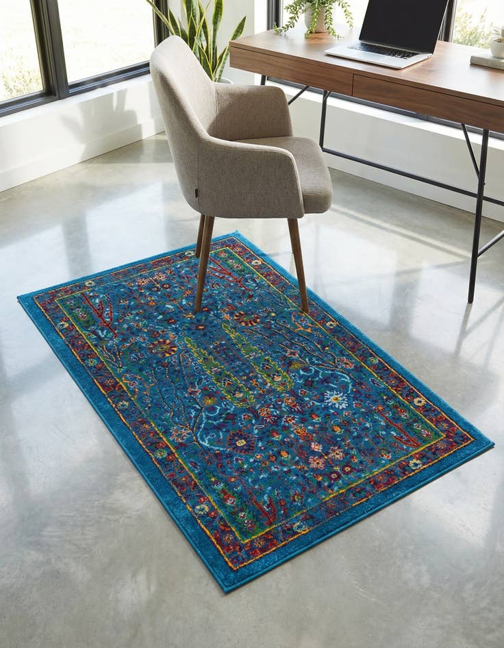 Detail image of 3' 3 x 5' 3 Calypso Rug