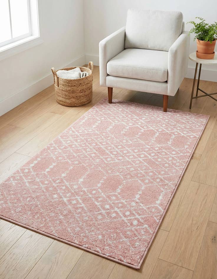 Detail image of 3' 3 x 5' 3 Paxon Trellis Rug