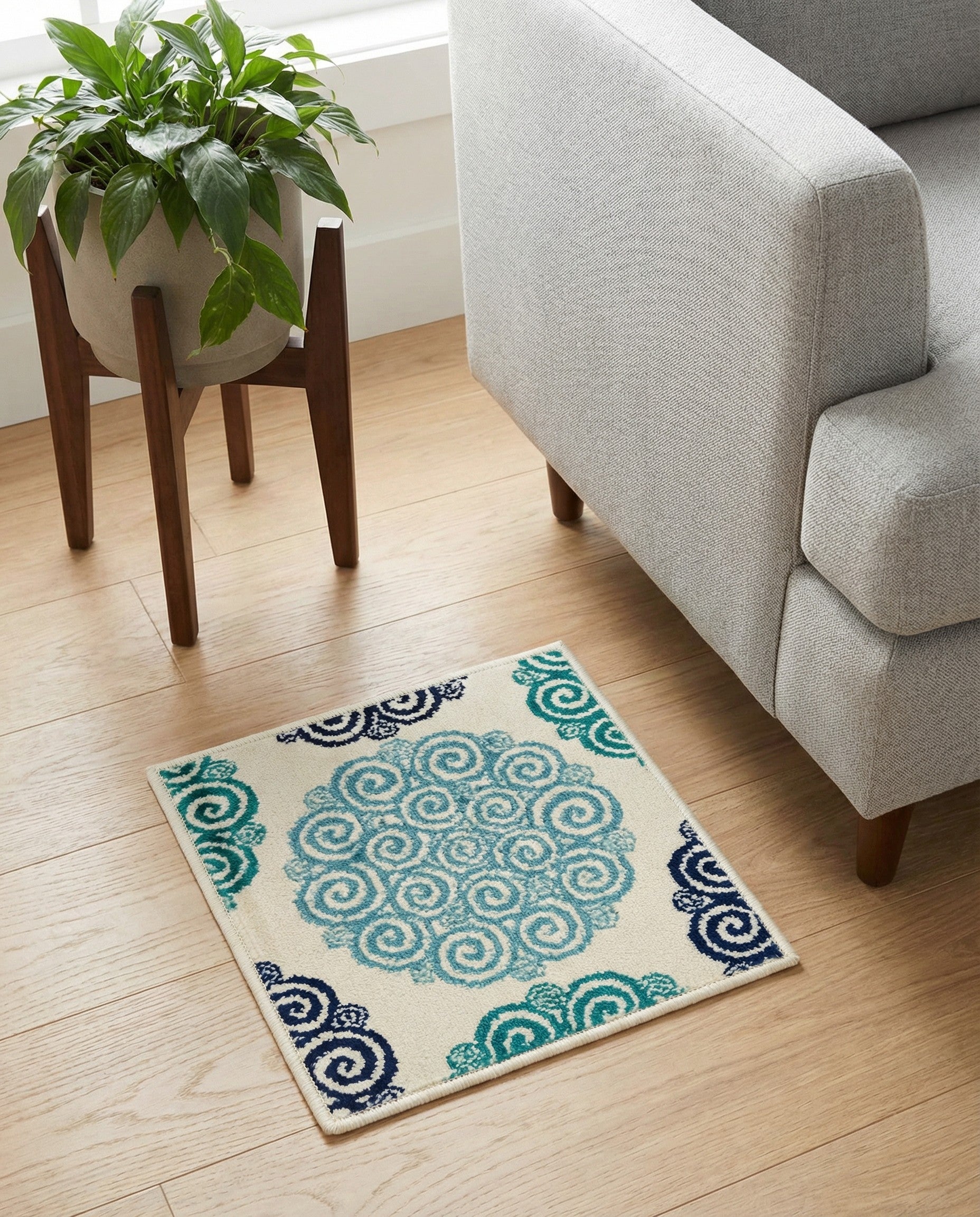 Jane Seymour 1' 8 x 1' 8 Open Hearts Sample Rug