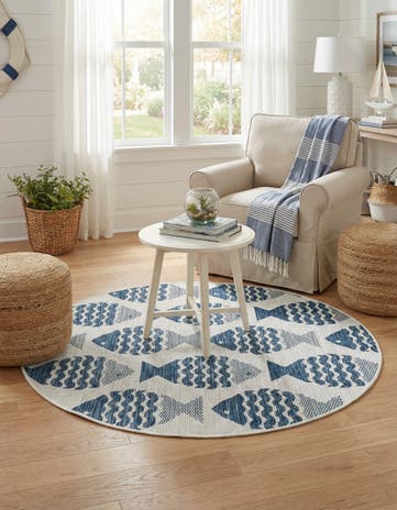3' 1 x 3' 1 Easy-Clean Coastal Indoor / Outdoor Round Rug