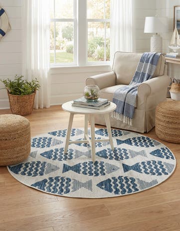 3' 1 x 3' 1 Easy-Clean Coastal Indoor / Outdoor Round Rug