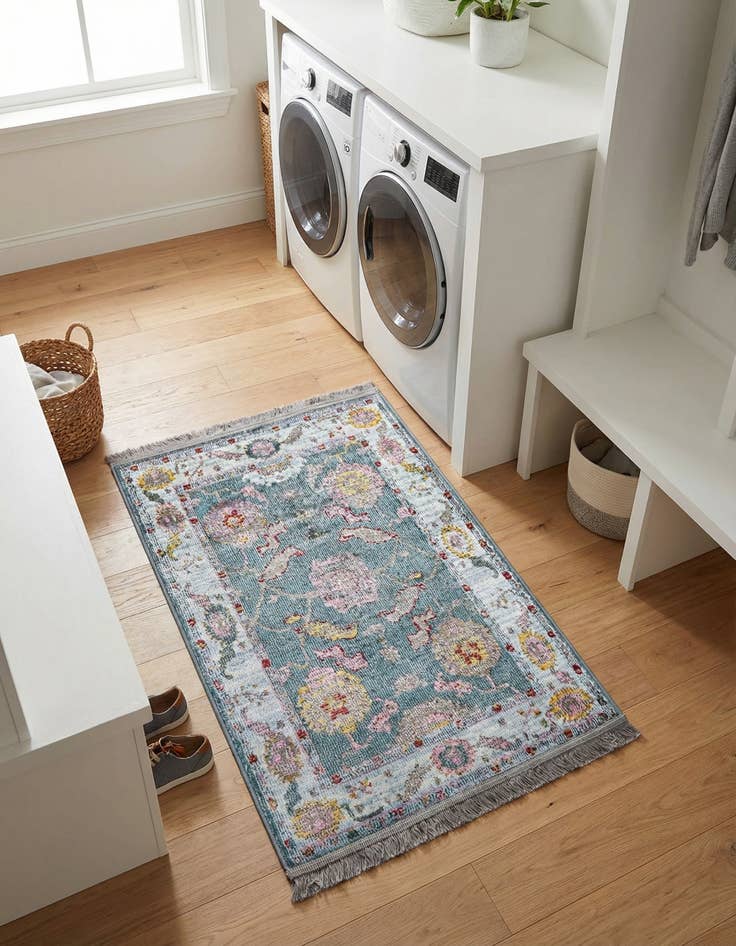 Detail image of 2' 2 x 3' Paragon Rug